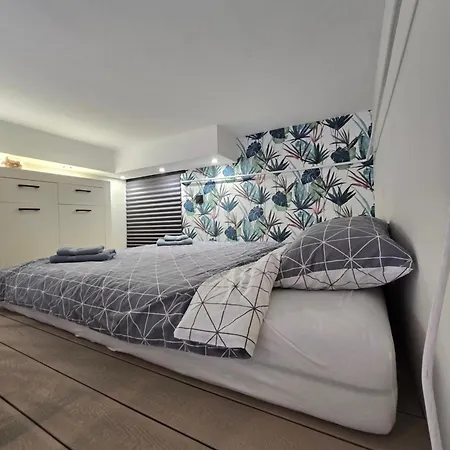 Beg Apartment