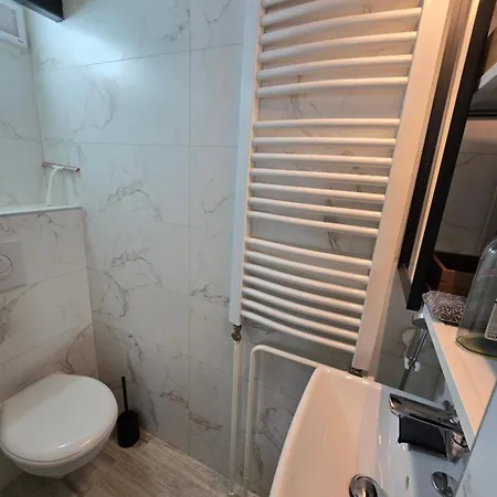 Beg Apartment *